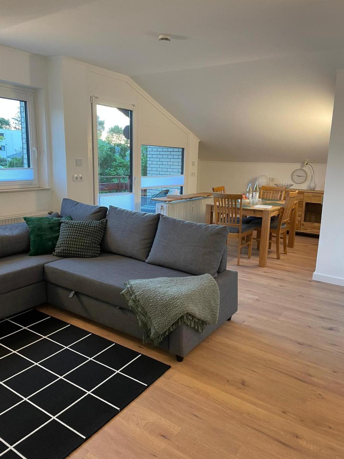 --Renoviert-- Ruhige 1-Zimmer Einliegerwohnung Mit Kueche Und Bad In Grossburgwedel 外观 照片